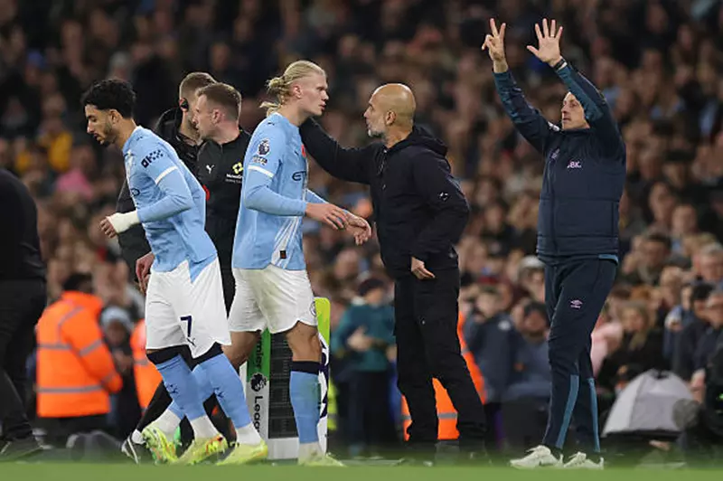 مشاركة رمزية جديدة لمرموش مع مانشستر سيتي